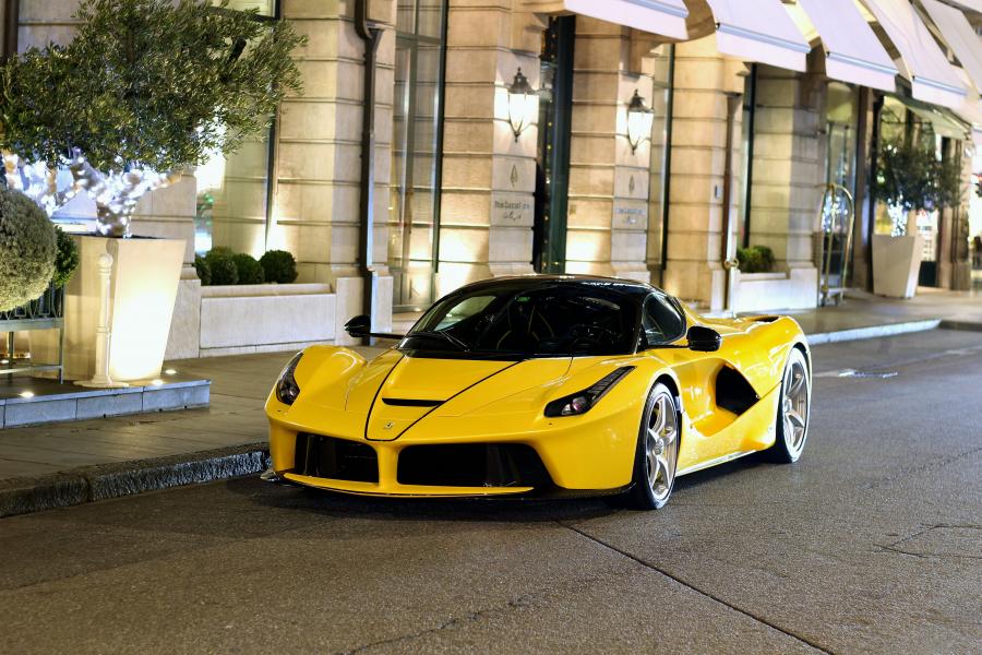  Ferrari LaFerrari Aperta 2016 года  (WW) (фото 8 из 23)
